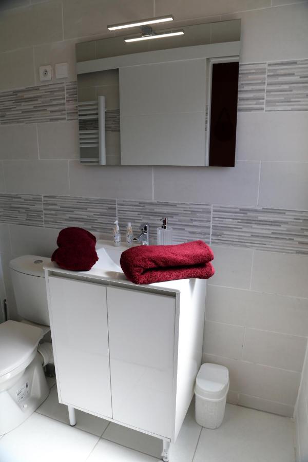 Saturne Apartment Saint-Quentin  Bagian luar foto