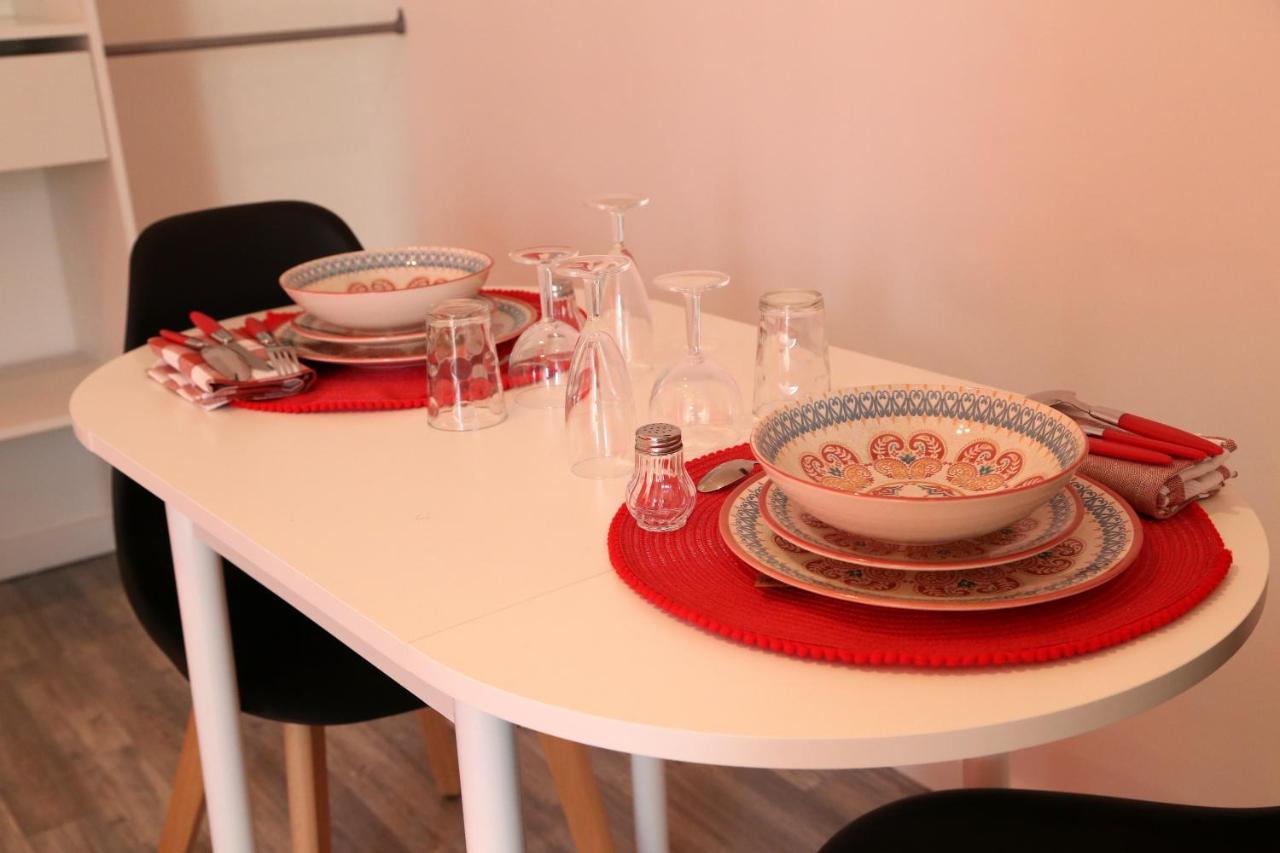Saturne Apartment Saint-Quentin  Bagian luar foto